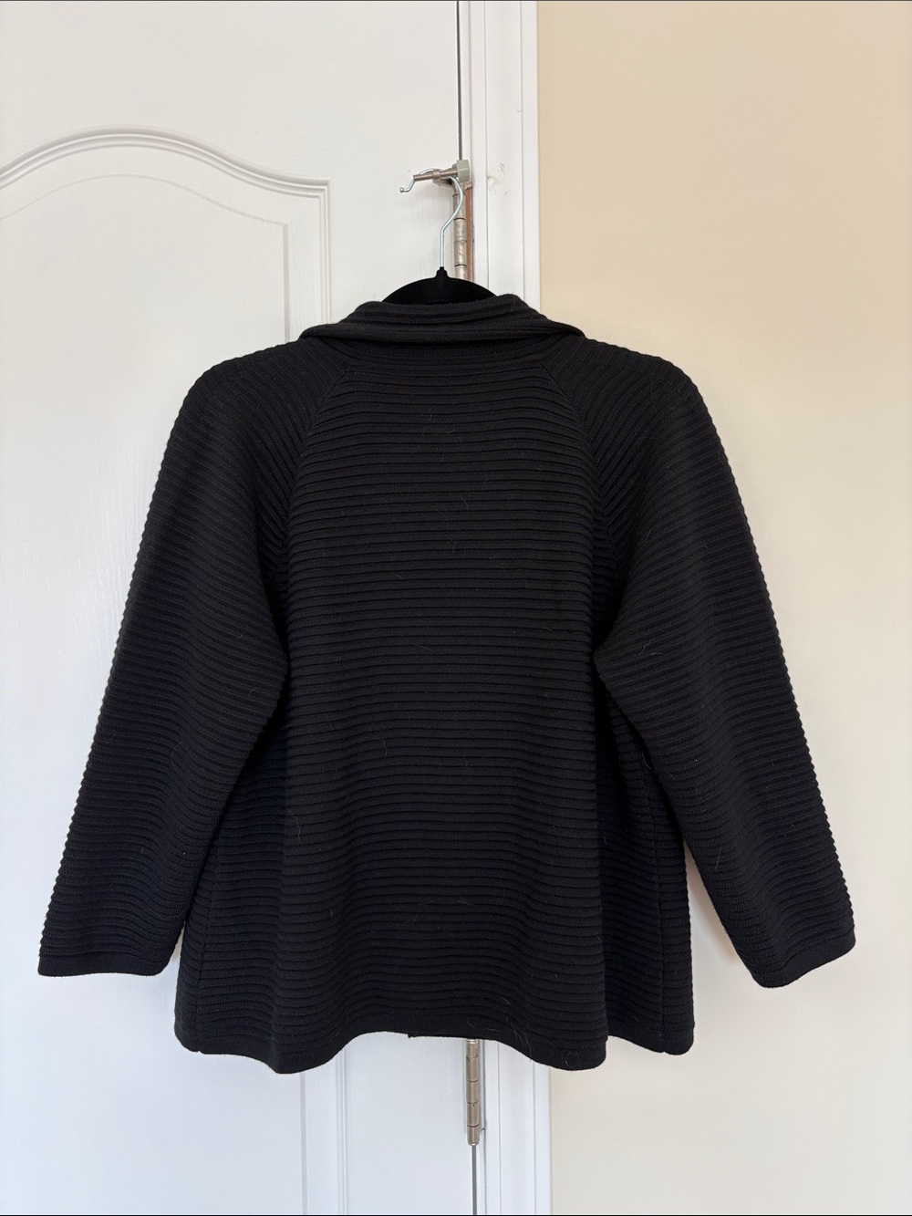 St. John Yellow Label 100% Wool Black Button Down Cardigan Top - Picture 3 of 7